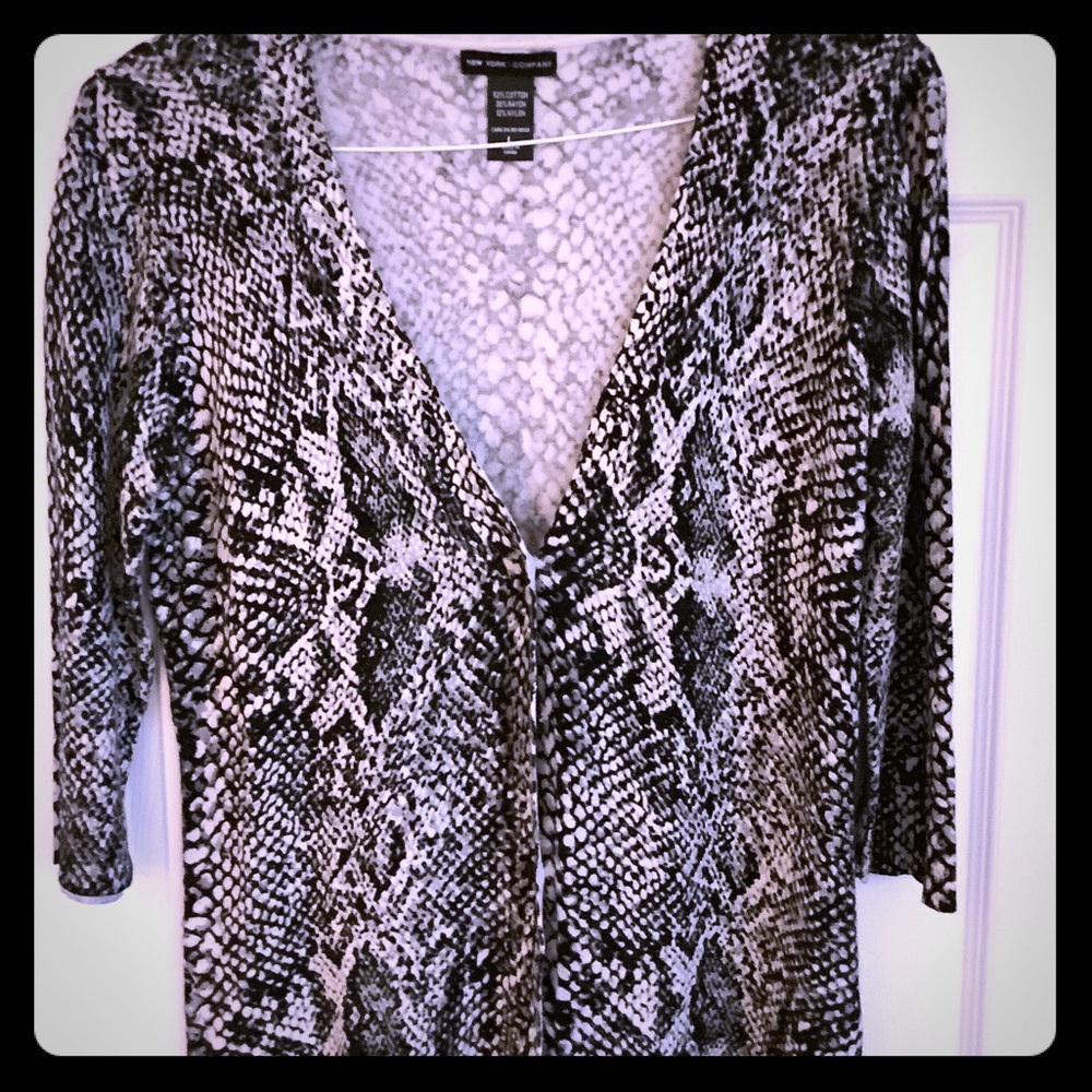 V-neck snake print cardigan